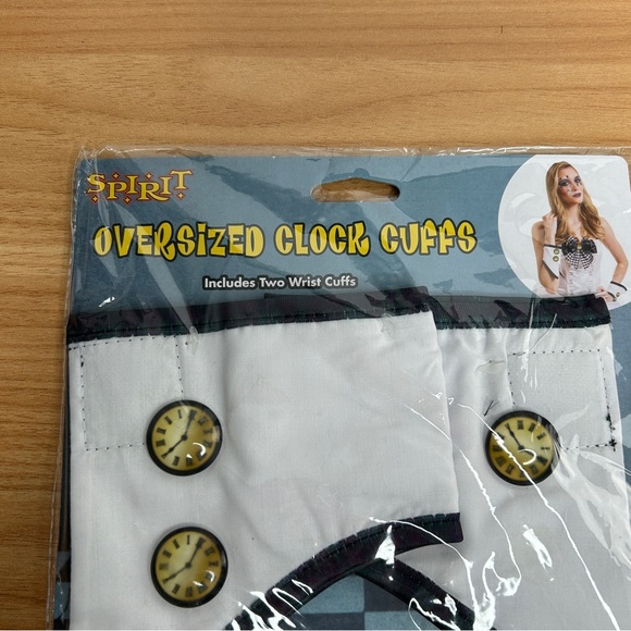 Alice In Wonderland White Rabbit Costume Wrist Cuffs and Bowtie Cosplay NEW - Picture 6 of 12